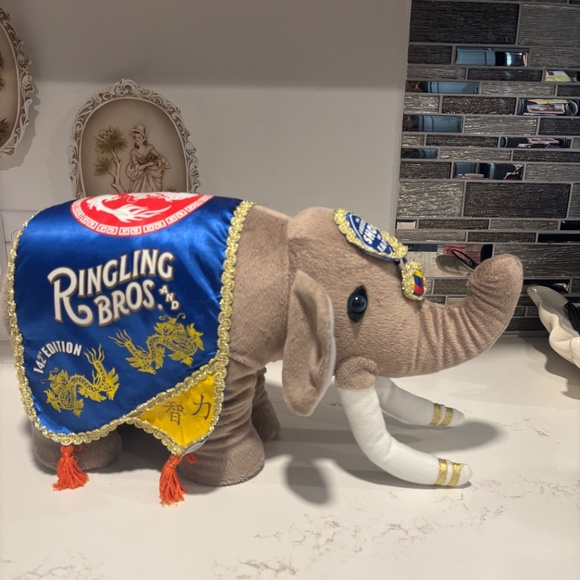 Vintage Ringling Brothers Barnum Bailey Circus Elephant Plush Bo Anniversary - Picture 4 of 7